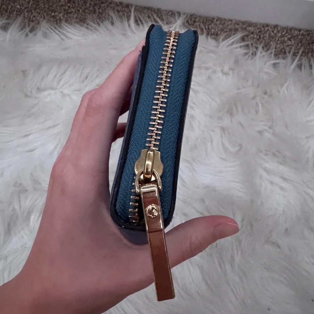 Kate Spade Wallet - Picture 3 of 8